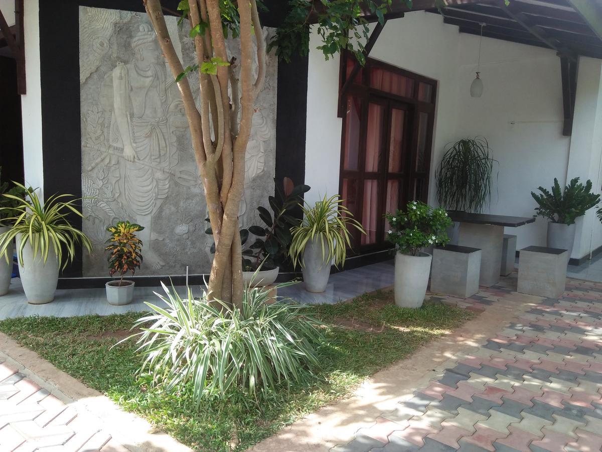 Tree House Holiday Home Kombichankulama Exterior photo